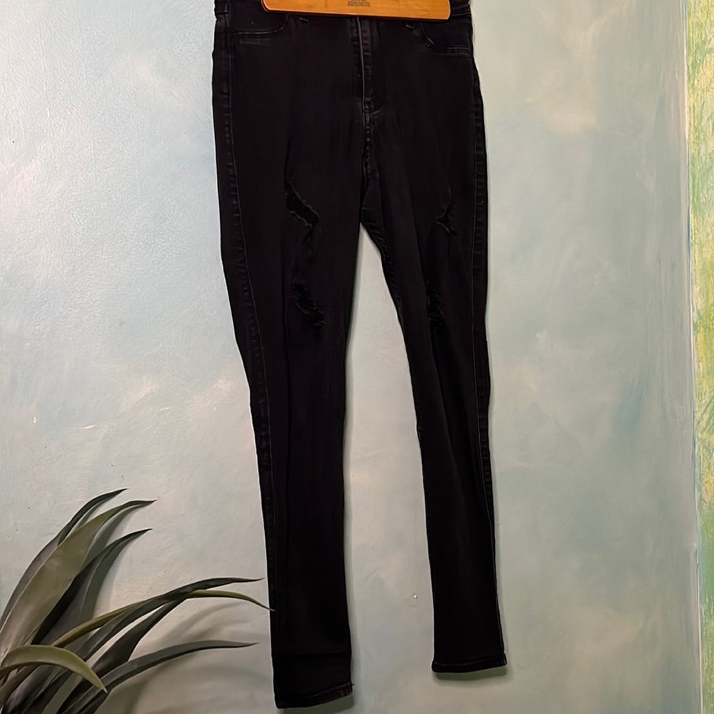 Curvy Distressed Hollister Jeans